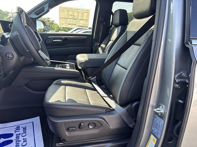 new 2025 Chevrolet Suburban car, priced at $91,255