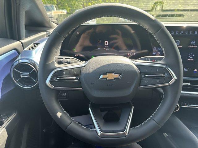 new 2025 Chevrolet Equinox EV car, priced at $40,994