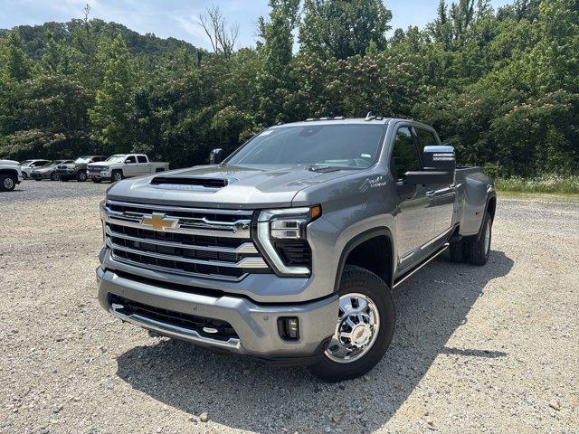 new 2025 Chevrolet Silverado 3500 car, priced at $86,165
