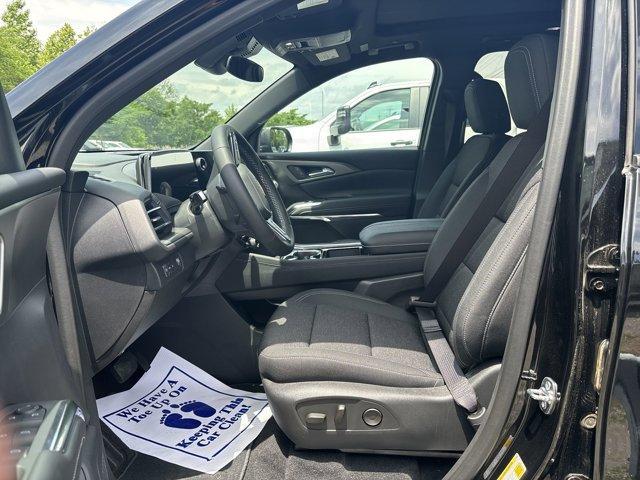 new 2025 Chevrolet Traverse car, priced at $41,235