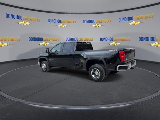 new 2025 Chevrolet Silverado 3500 car, priced at $58,095