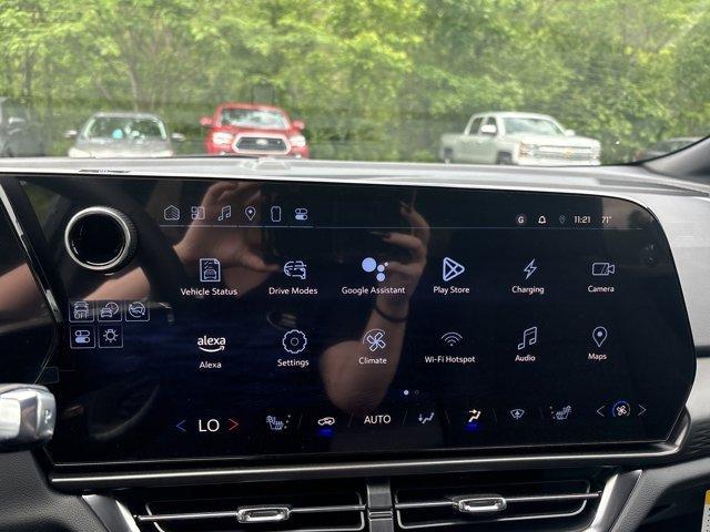 new 2025 Chevrolet Equinox EV car, priced at $32,886