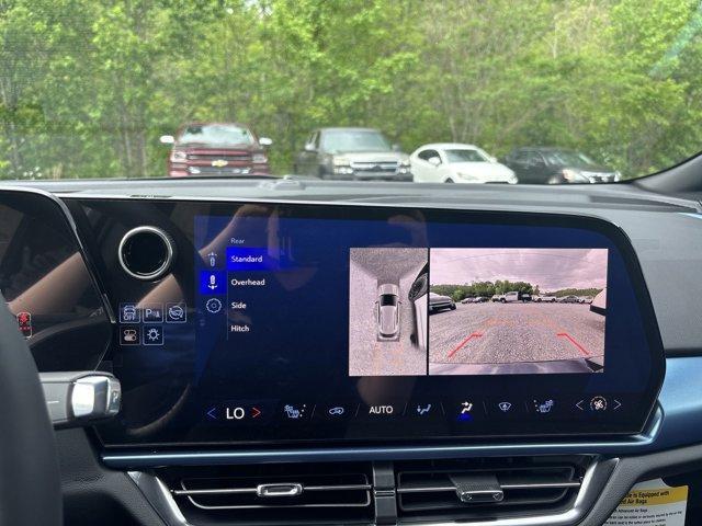 new 2025 Chevrolet Equinox EV car, priced at $38,494