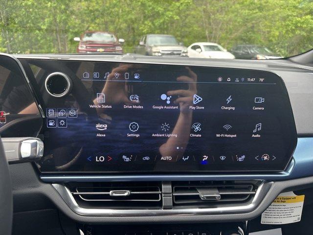 new 2025 Chevrolet Equinox EV car, priced at $38,494