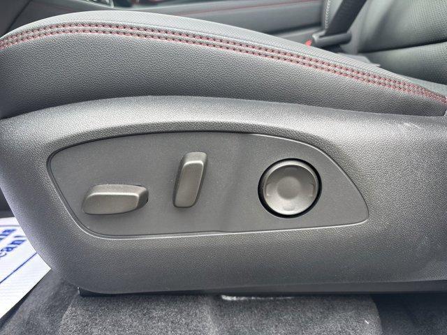 new 2025 Chevrolet Traverse car, priced at $55,530