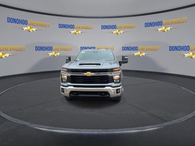 new 2025 Chevrolet Silverado 3500 car, priced at $58,095