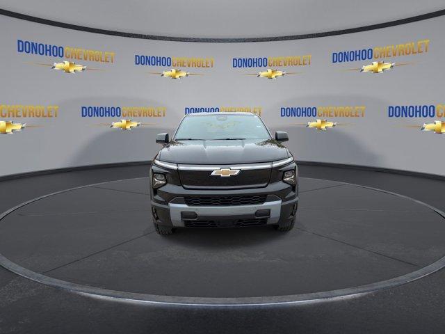 new 2025 Chevrolet Silverado EV car, priced at $71,490