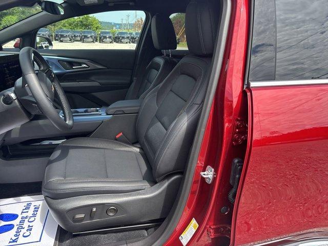 new 2025 Chevrolet Equinox EV car, priced at $40,085