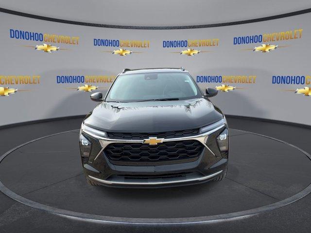 new 2025 Chevrolet Trax car, priced at $25,135