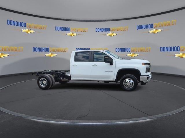 new 2024 Chevrolet Silverado 3500 car, priced at $54,913