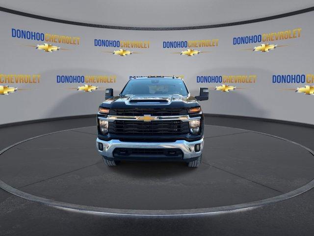 new 2025 Chevrolet Silverado 2500 car, priced at $56,000