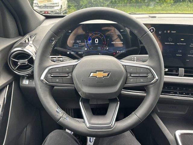 new 2026 Chevrolet Equinox car, priced at $30,624