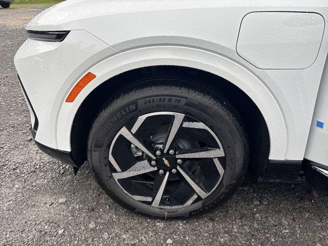 new 2025 Chevrolet Equinox EV car, priced at $38,494