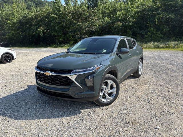 new 2025 Chevrolet Trax car, priced at $23,089