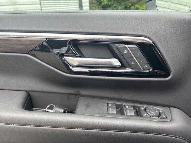 new 2025 Chevrolet Suburban car, priced at $67,045
