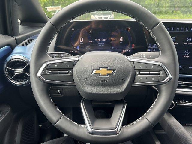new 2025 Chevrolet Equinox EV car, priced at $40,590