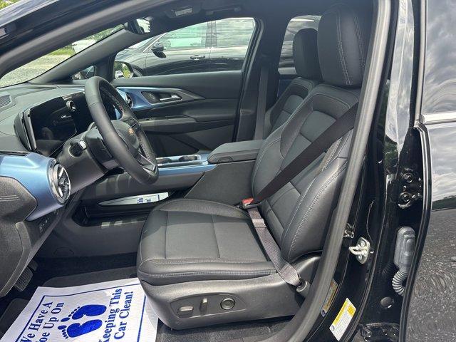 new 2025 Chevrolet Equinox EV car, priced at $40,590