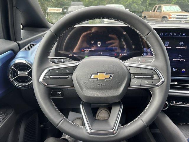 new 2025 Chevrolet Equinox EV car, priced at $40,590