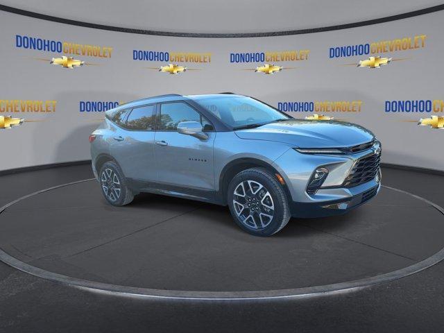 new 2025 Chevrolet Blazer car, priced at $43,805