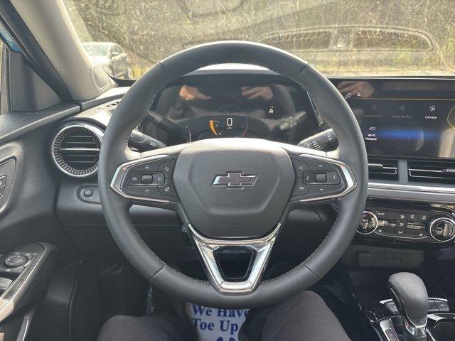new 2025 Chevrolet Trax car, priced at $24,585