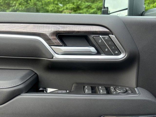 new 2025 Chevrolet Silverado 3500 car, priced at $78,565