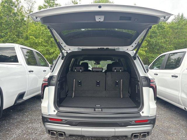 new 2025 Chevrolet Traverse car, priced at $49,690