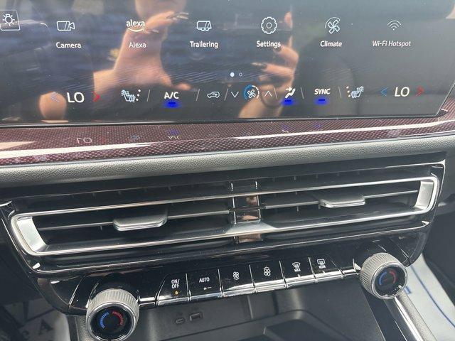 new 2025 Chevrolet Traverse car, priced at $49,690