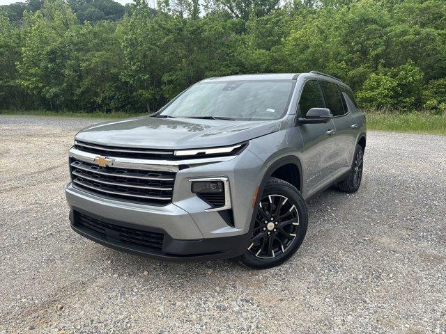 new 2025 Chevrolet Traverse car, priced at $43,235
