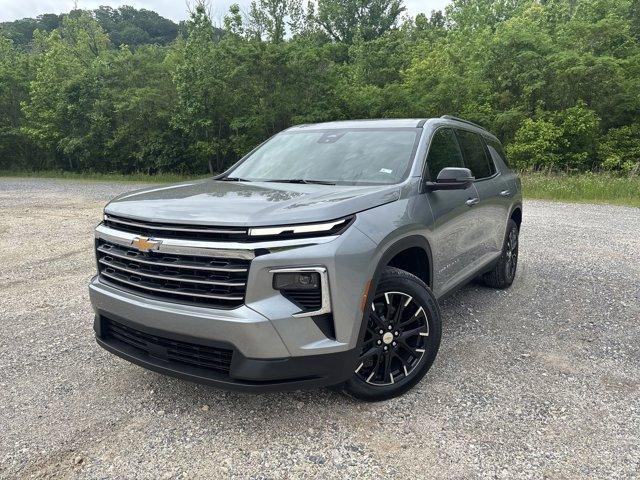 new 2025 Chevrolet Traverse car, priced at $43,235