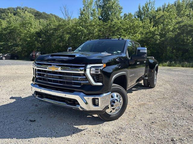 new 2025 Chevrolet Silverado 3500 car, priced at $78,170