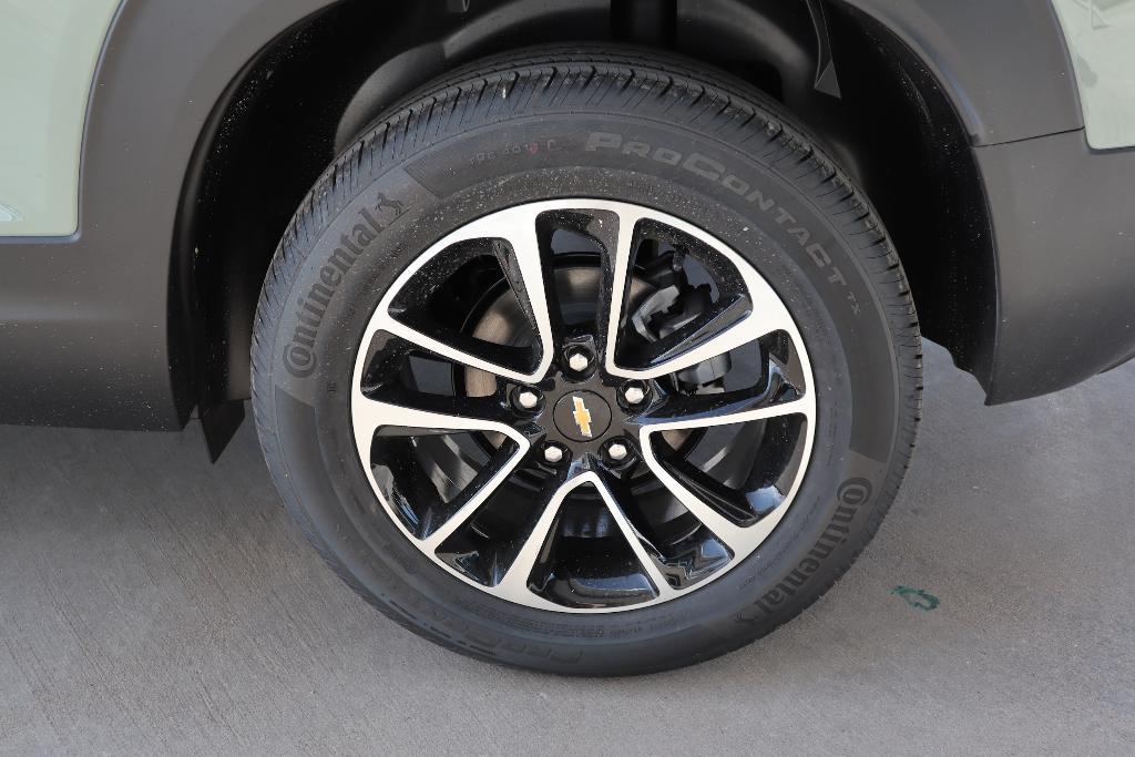 new 2026 Chevrolet TrailBlazer car, priced at $28,670