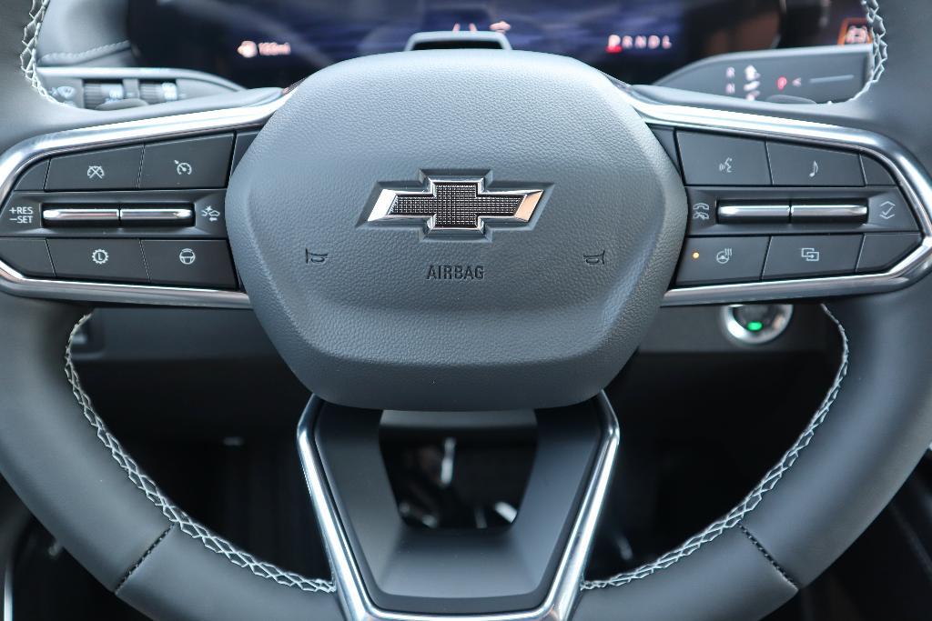 new 2026 Chevrolet Traverse car, priced at $51,140