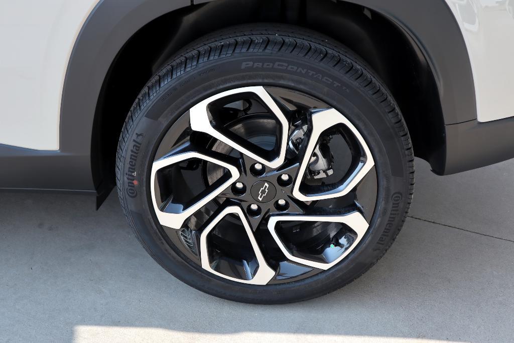 new 2026 Chevrolet Trax car, priced at $28,625