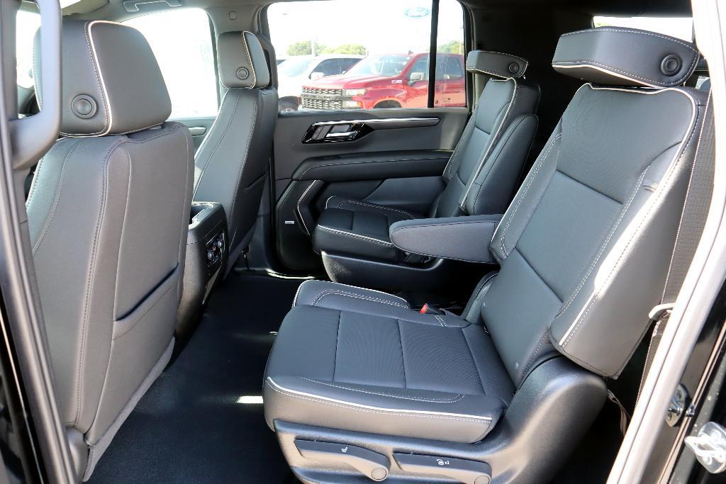 new 2025 Chevrolet Suburban car, priced at $81,795