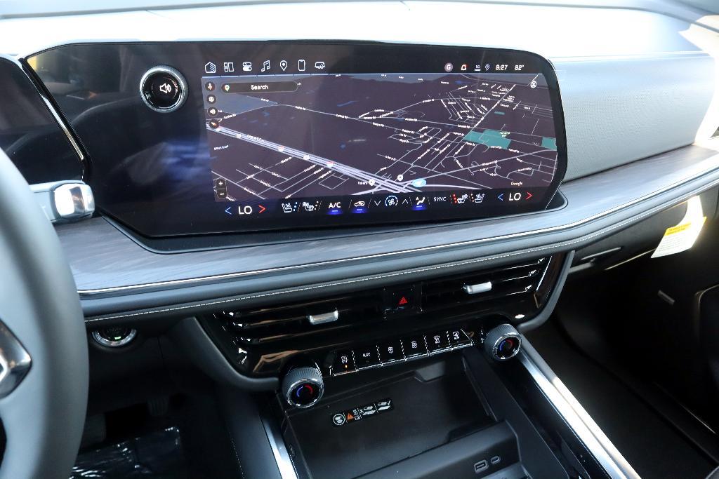 new 2025 Chevrolet Suburban car, priced at $81,795