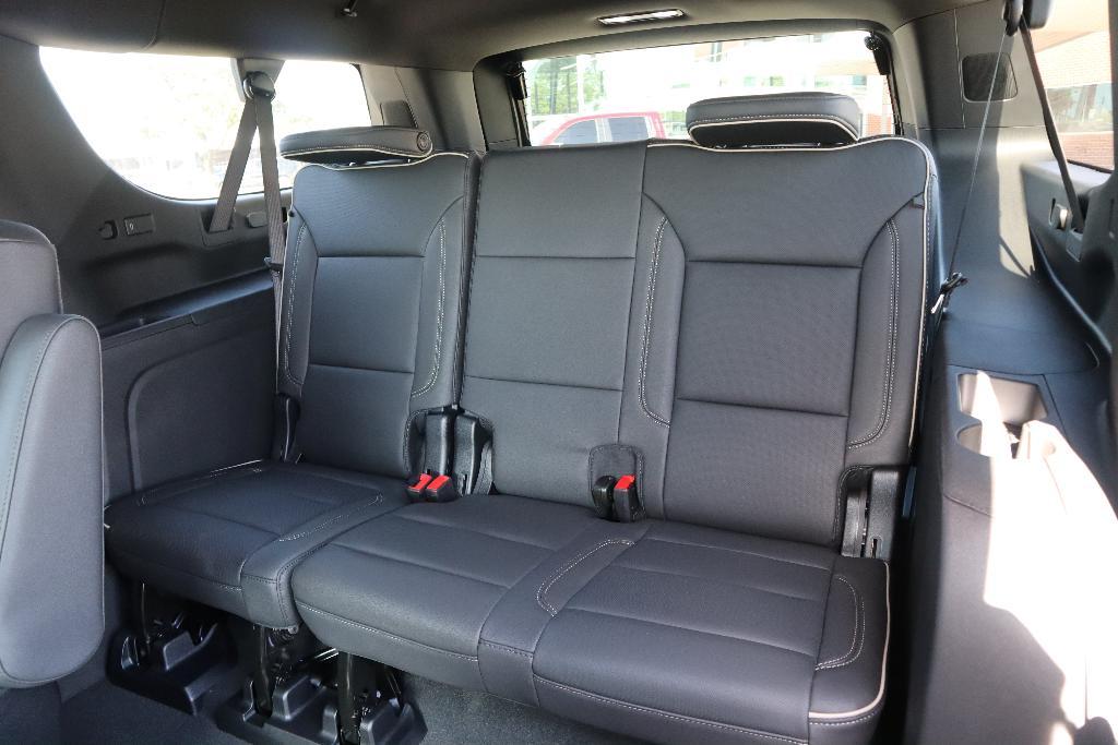new 2025 Chevrolet Suburban car, priced at $81,795