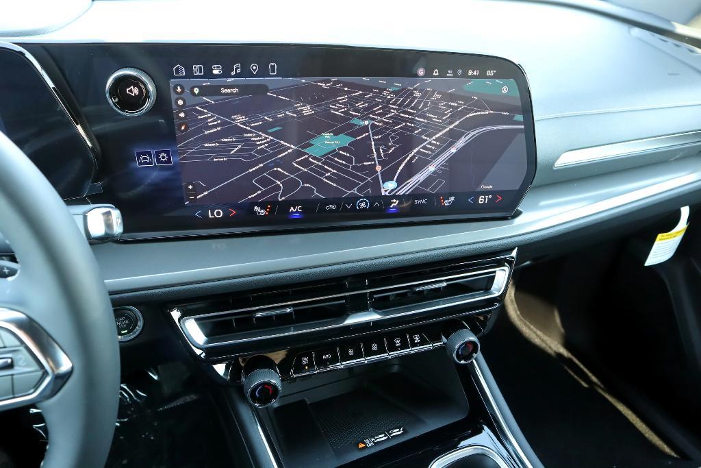 new 2026 Chevrolet Traverse car, priced at $44,215