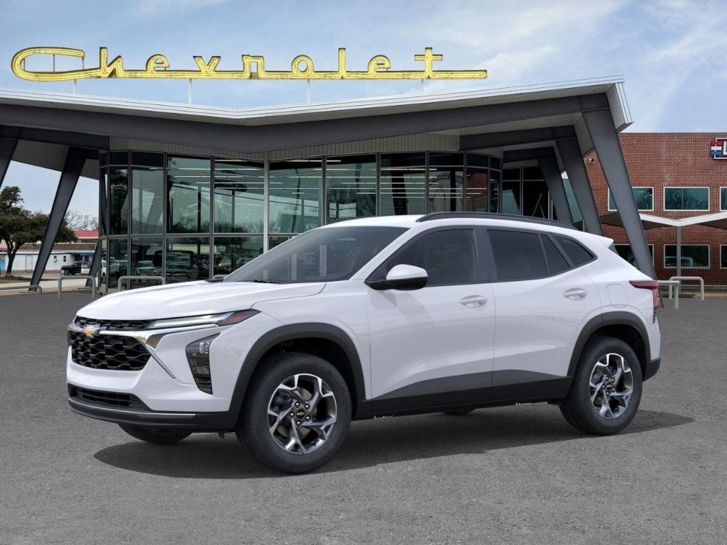 new 2025 Chevrolet Trax car, priced at $25,525
