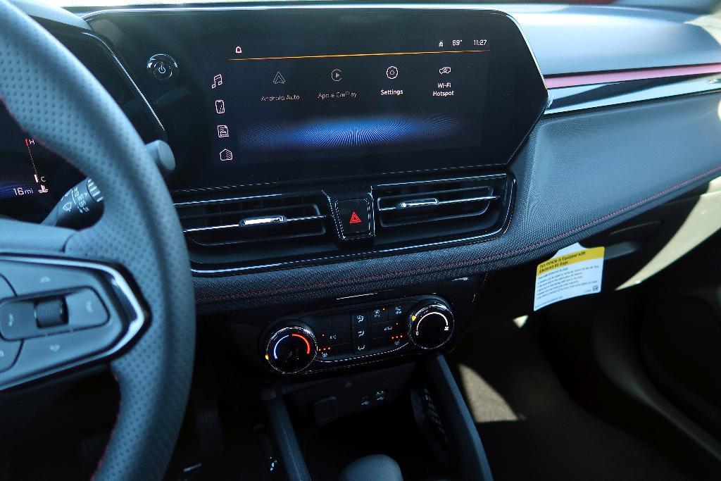 new 2025 Chevrolet TrailBlazer car, priced at $30,595