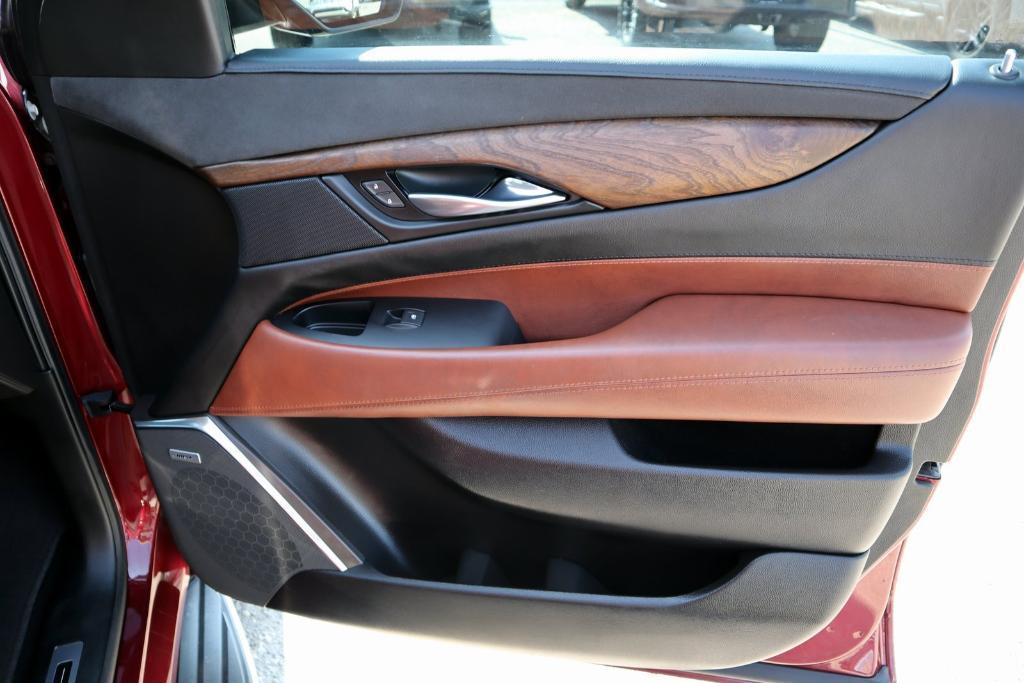 used 2017 Cadillac Escalade ESV car, priced at $25,977