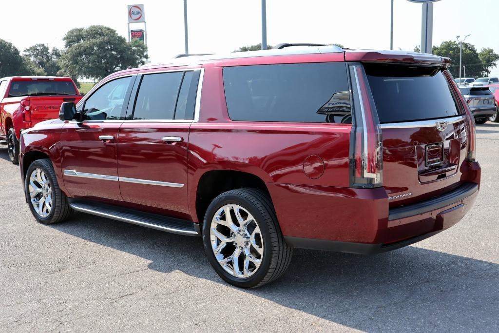 used 2017 Cadillac Escalade ESV car, priced at $25,977