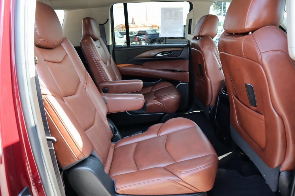 used 2017 Cadillac Escalade ESV car, priced at $25,977