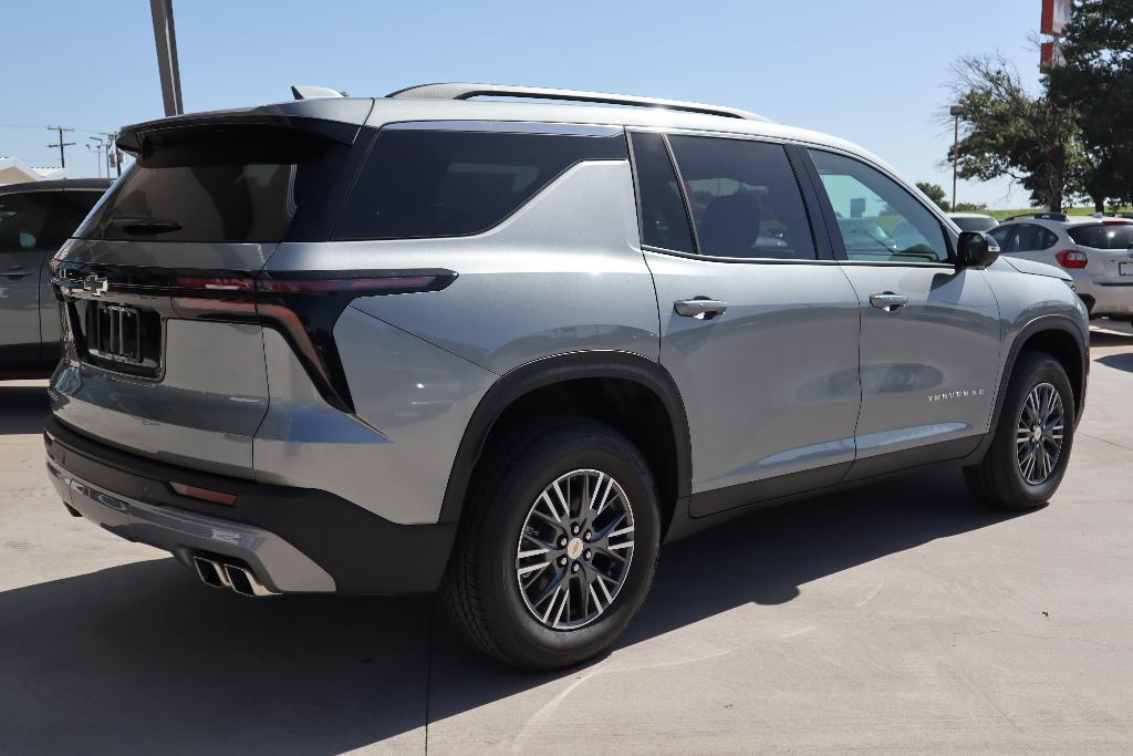 new 2025 Chevrolet Traverse car, priced at $42,350