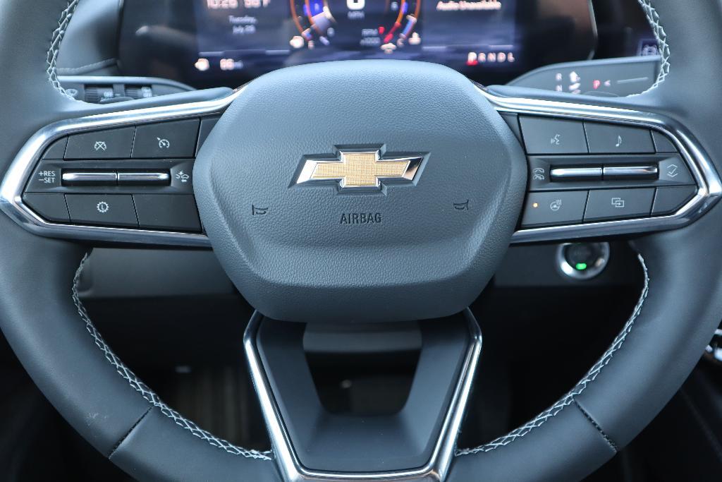 new 2025 Chevrolet Traverse car, priced at $42,350