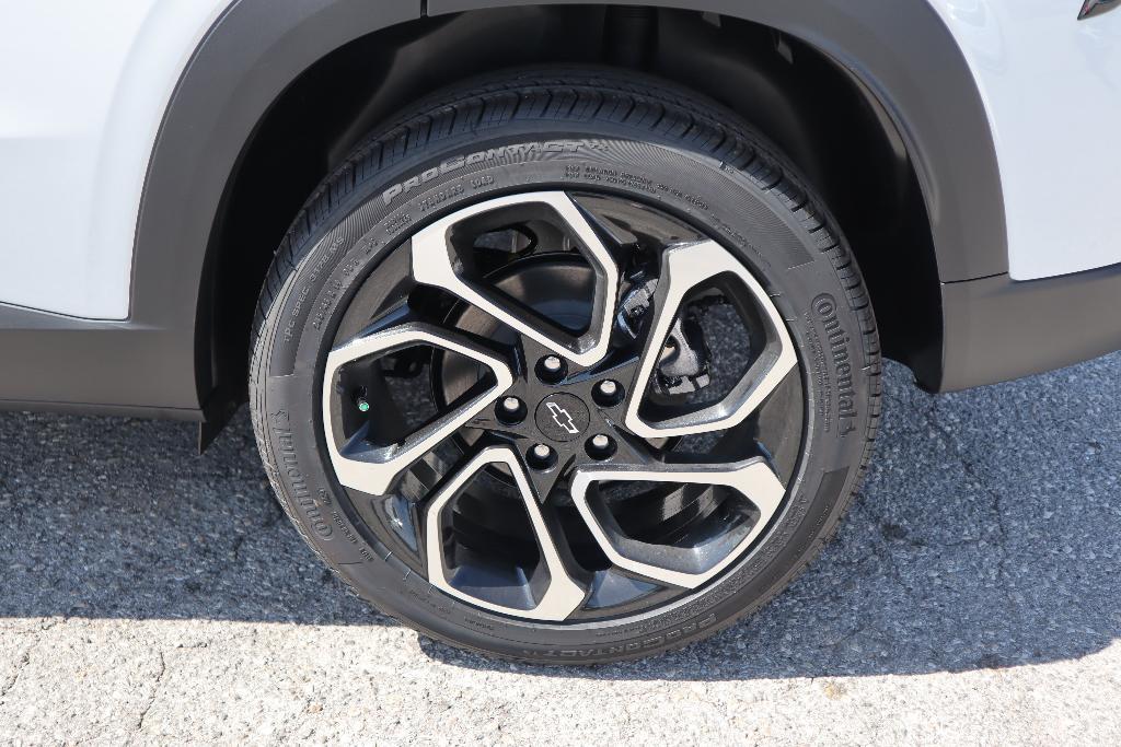 new 2025 Chevrolet Trax car, priced at $26,690