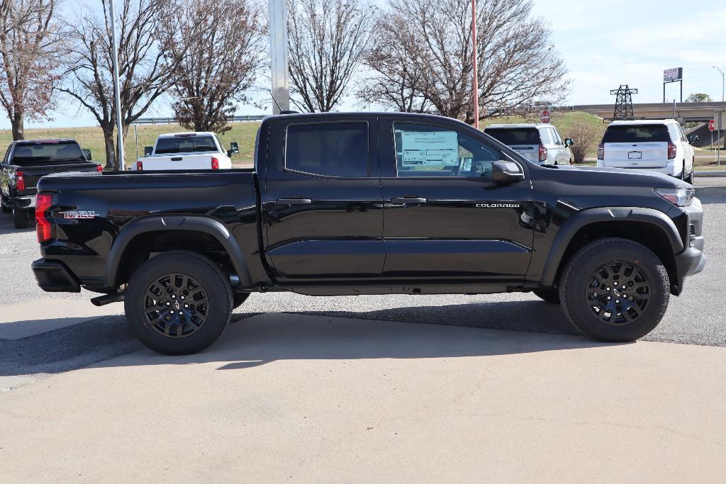 new 2025 Chevrolet Colorado car, priced at $40,395