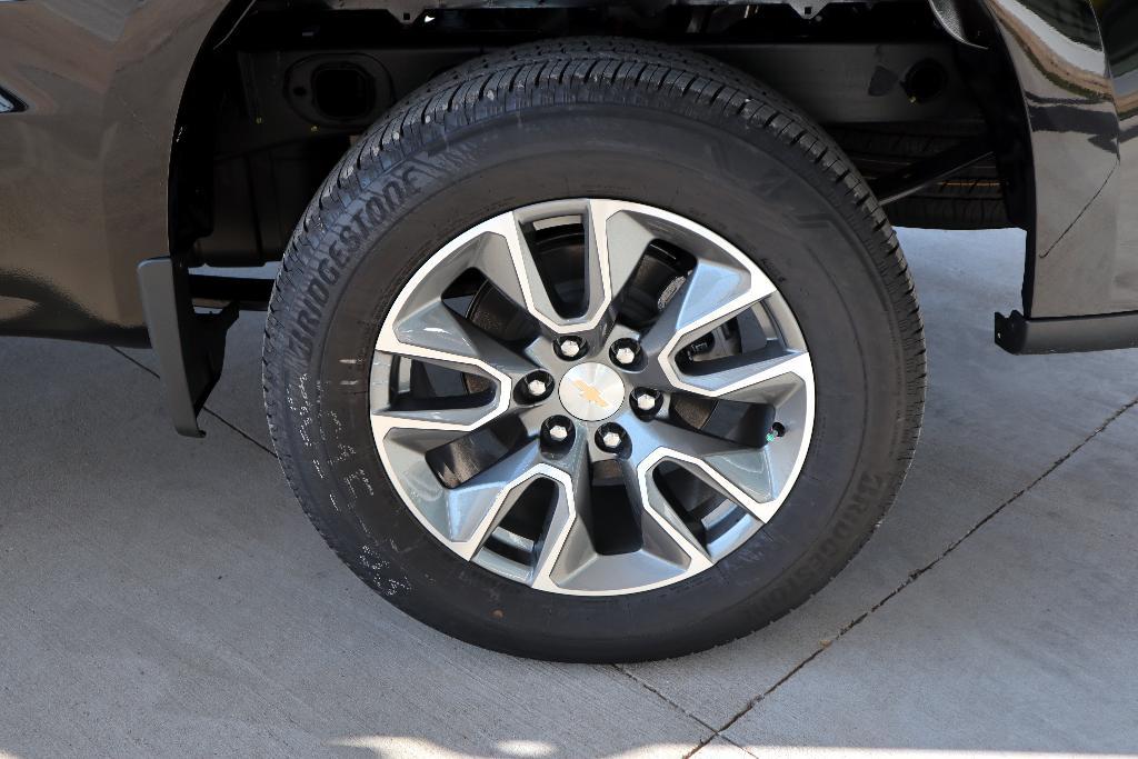 new 2025 Chevrolet Silverado 1500 car, priced at $45,740