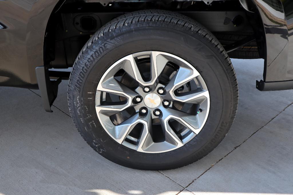 new 2025 Chevrolet Silverado 1500 car, priced at $45,740