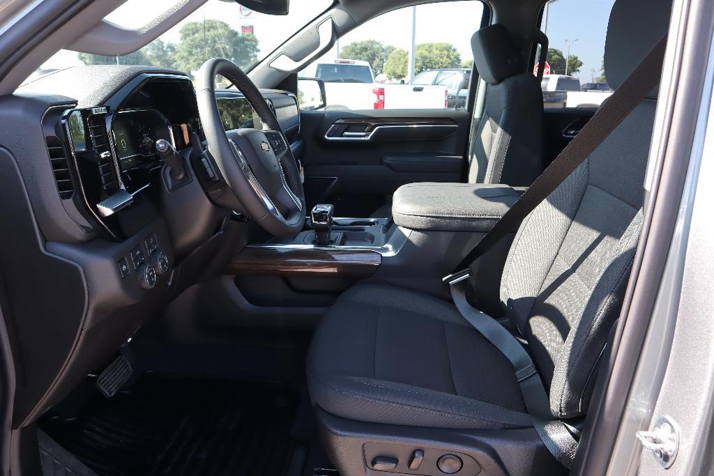 new 2025 Chevrolet Silverado 1500 car, priced at $56,390