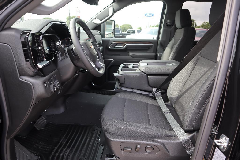 new 2025 Chevrolet Silverado 2500 car, priced at $57,900